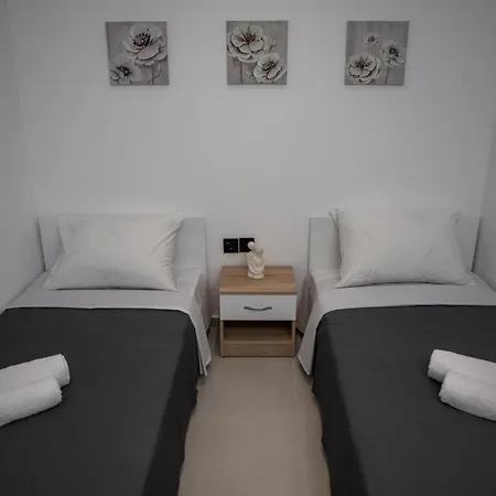 Sunset Shores Mola Kalyva