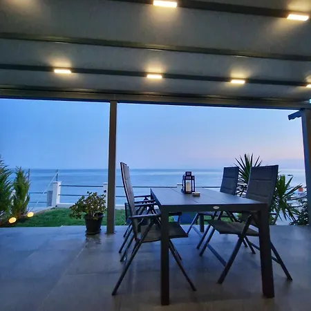 Sunset Shores Μόλα Καλύβα